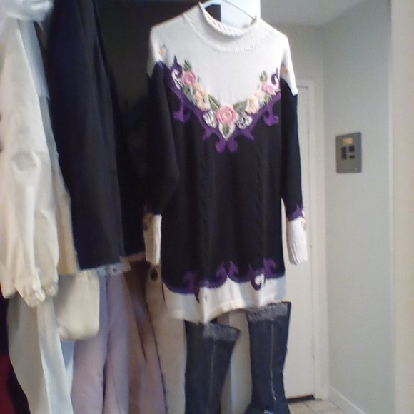 Cold--Par Sweater and Boots - Picture 1 of 4